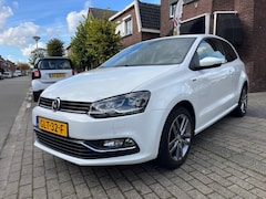 Volkswagen Polo - 1.2 TSI FIRST ED LOUNGE 71882 KM zeer mooie uitvoering