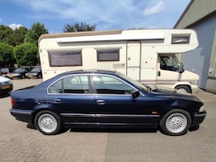 BMW 5-serie - 523i Executive NAP