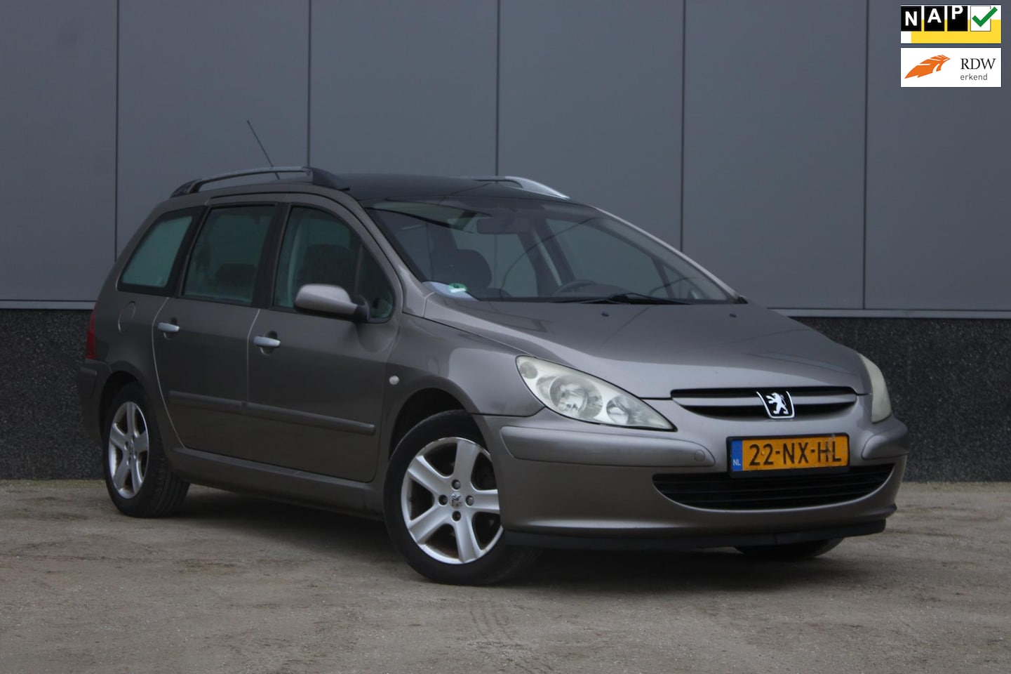 Peugeot 307 SW - 2.0 16V Pack Pano, Clima! - AutoWereld.nl