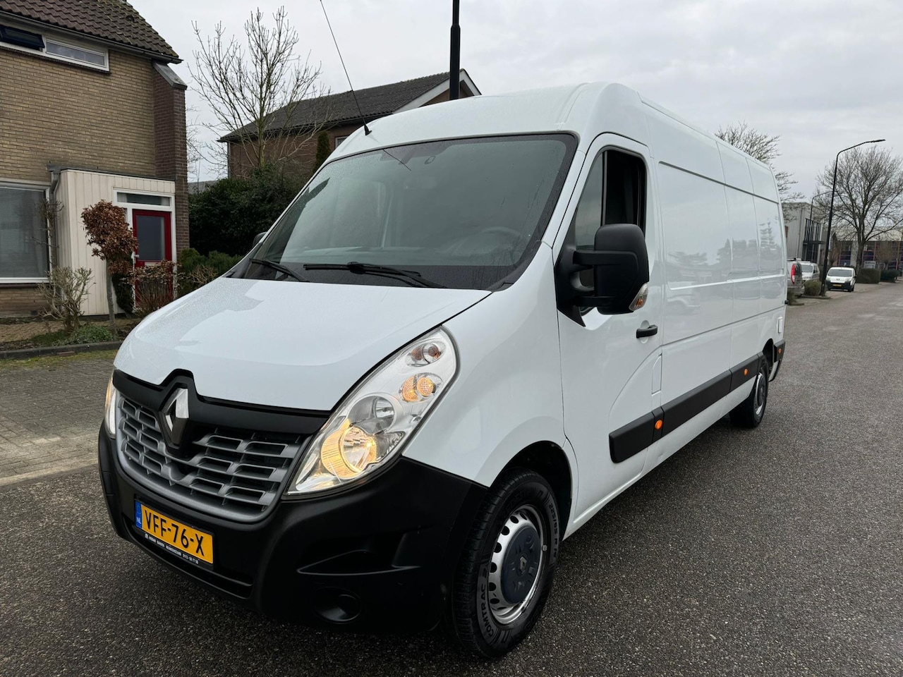 Renault Master - T35 2.3 dCi L3H2 T35 2.3 dCi L3H2 - AutoWereld.nl