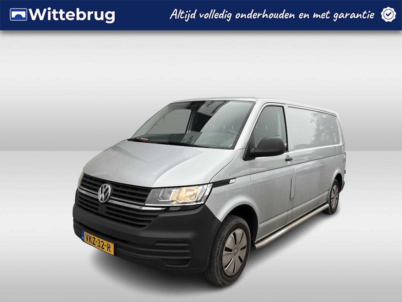 Volkswagen Transporter - 2.0 TDI L2H1 28 / TREKHAAK/ RADIO/ BLUETOOTH/ PARK. SENSOREN/ AIRCO/ 3 PERSOONS - AutoWereld.nl