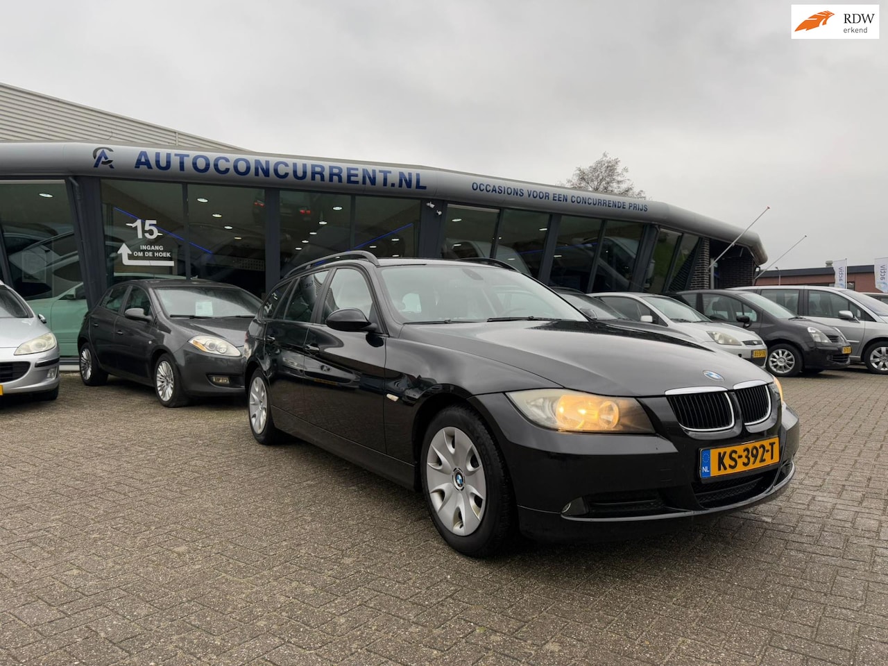 BMW 3-serie Touring - 318i Executive 318i Executive, PDC, Cruse, Stoelverwarming, Inruil mogelijk. - AutoWereld.nl