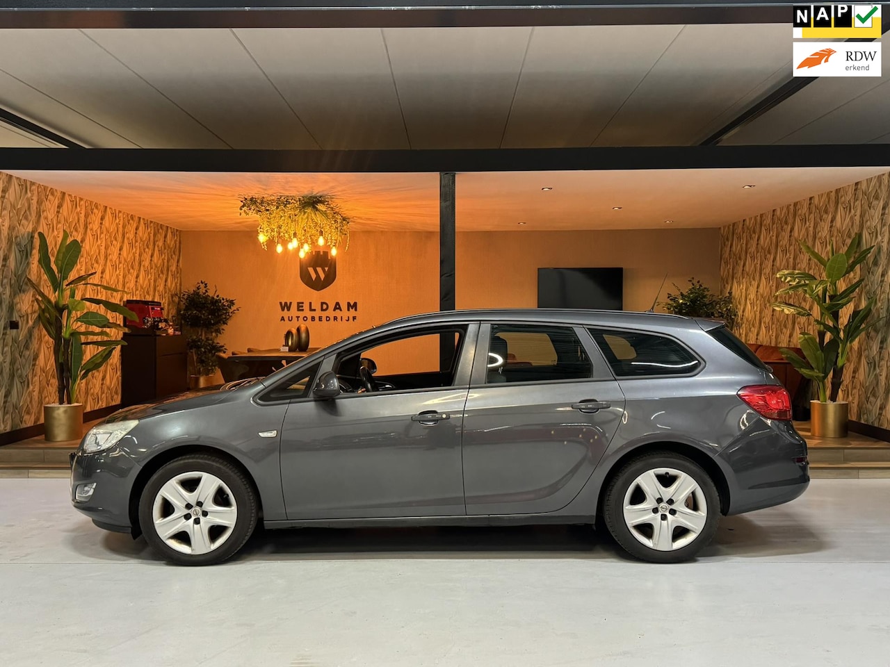 Opel Astra Sports Tourer - 1.4 Edition Nieuwe APK Cruise Clima Rijklaar - AutoWereld.nl