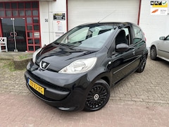 Peugeot 107 - 1.0-12V XS | BLACK EDITION | AIRCO | AUTOMAAT | E-PKKT| 5 DEURS| NETTE AUTO|