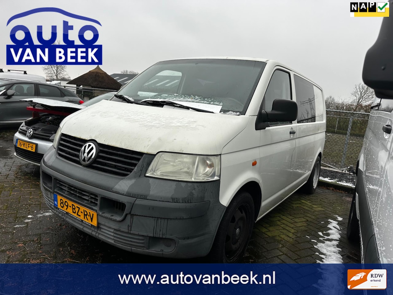 Volkswagen Transporter - 1.9 TDI 300 T800 Trendline DC 1.9 TDI 300 T800 Trendline DC|Motorschade - AutoWereld.nl