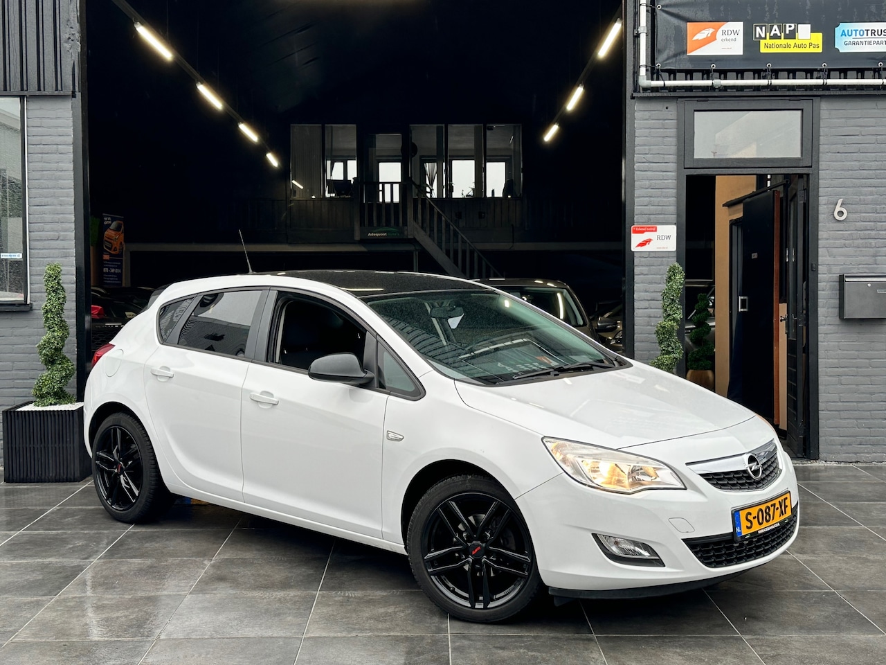 Opel Astra - 1.4 Selection|5 Deuren|Airco|APK|Goed onderhouden - AutoWereld.nl