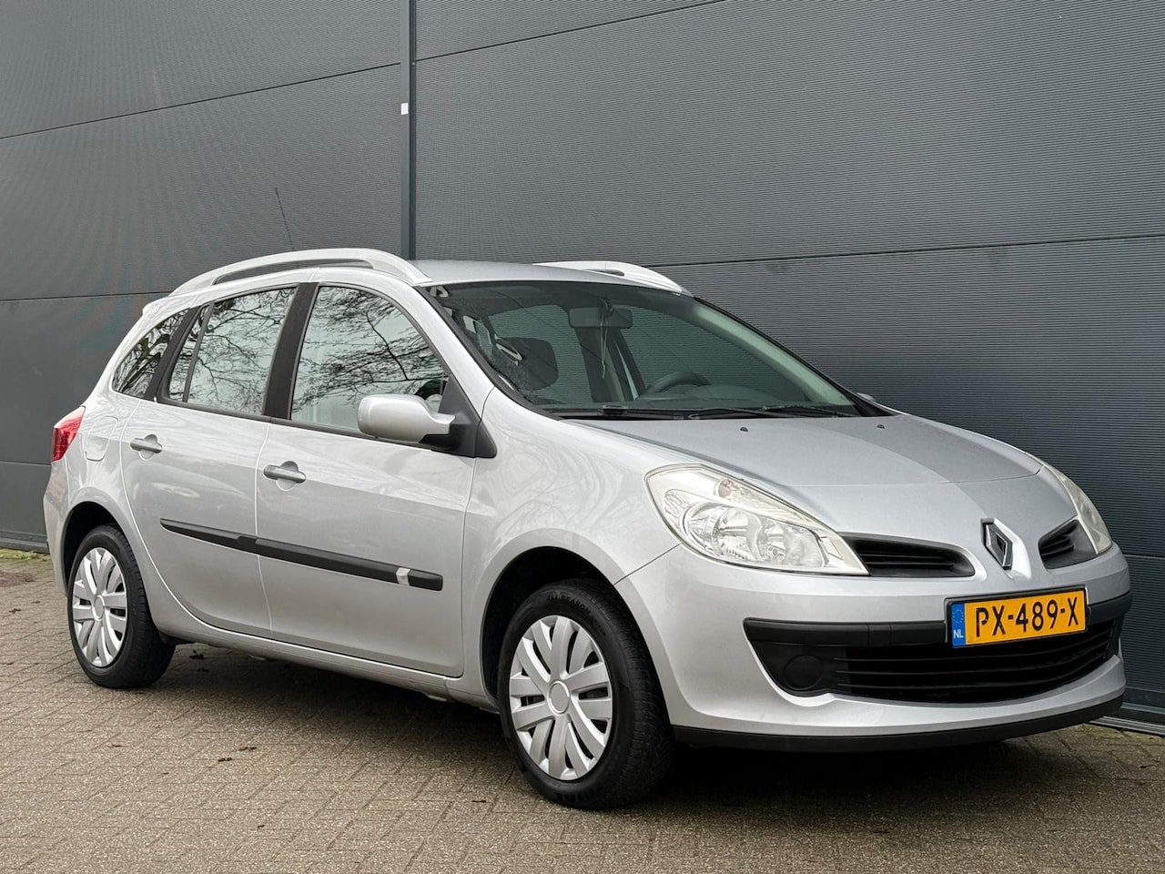 Renault Clio Estate - 1.2-16V Sélection Business AIRCO | CRUISE | ELEK RAMEN | NWE APK - AutoWereld.nl