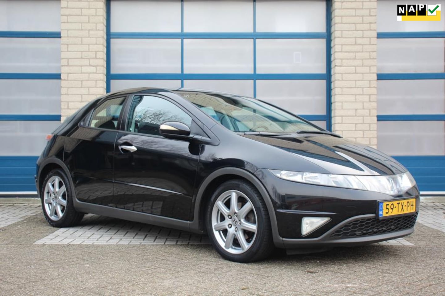 Honda Civic - 1.8 Sport 6-versn. 5drs - Clima - isofix - NAP - Lm velgen - Goed onderhouden - AutoWereld.nl