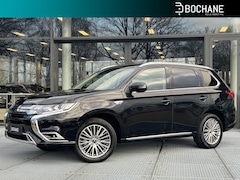 Mitsubishi Outlander - 2.4 PHEV Intense+ | Panoramadak | Trekhaak | Apple Carplay | Achteruitrijcamera