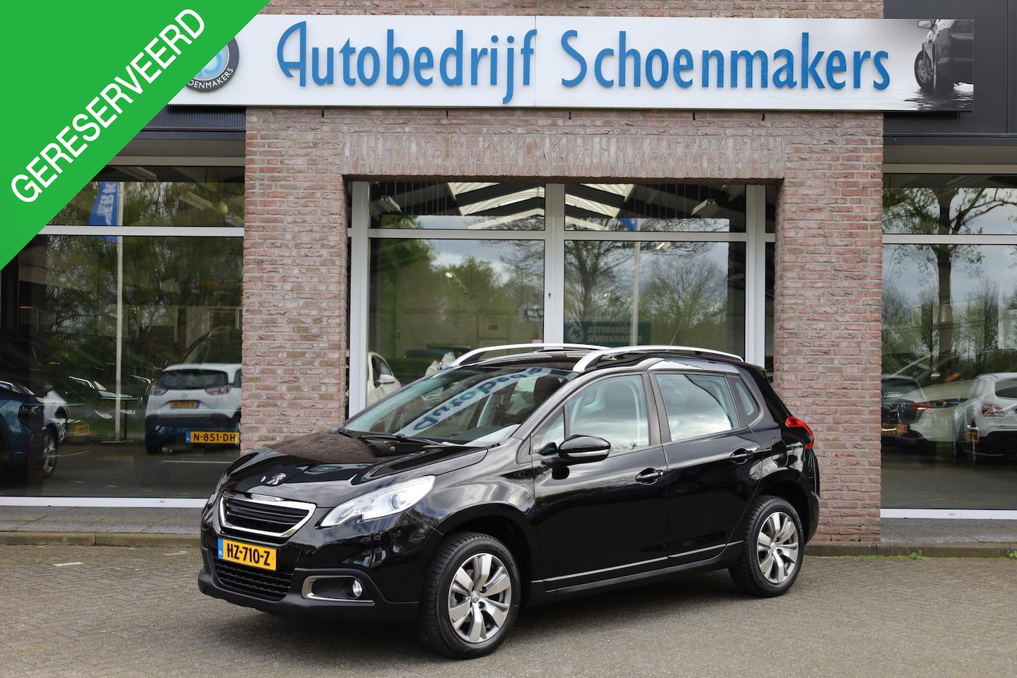 Peugeot 2008 - 1.2 PureTech NAVI 16"LMV AIRCO PDC - AutoWereld.nl