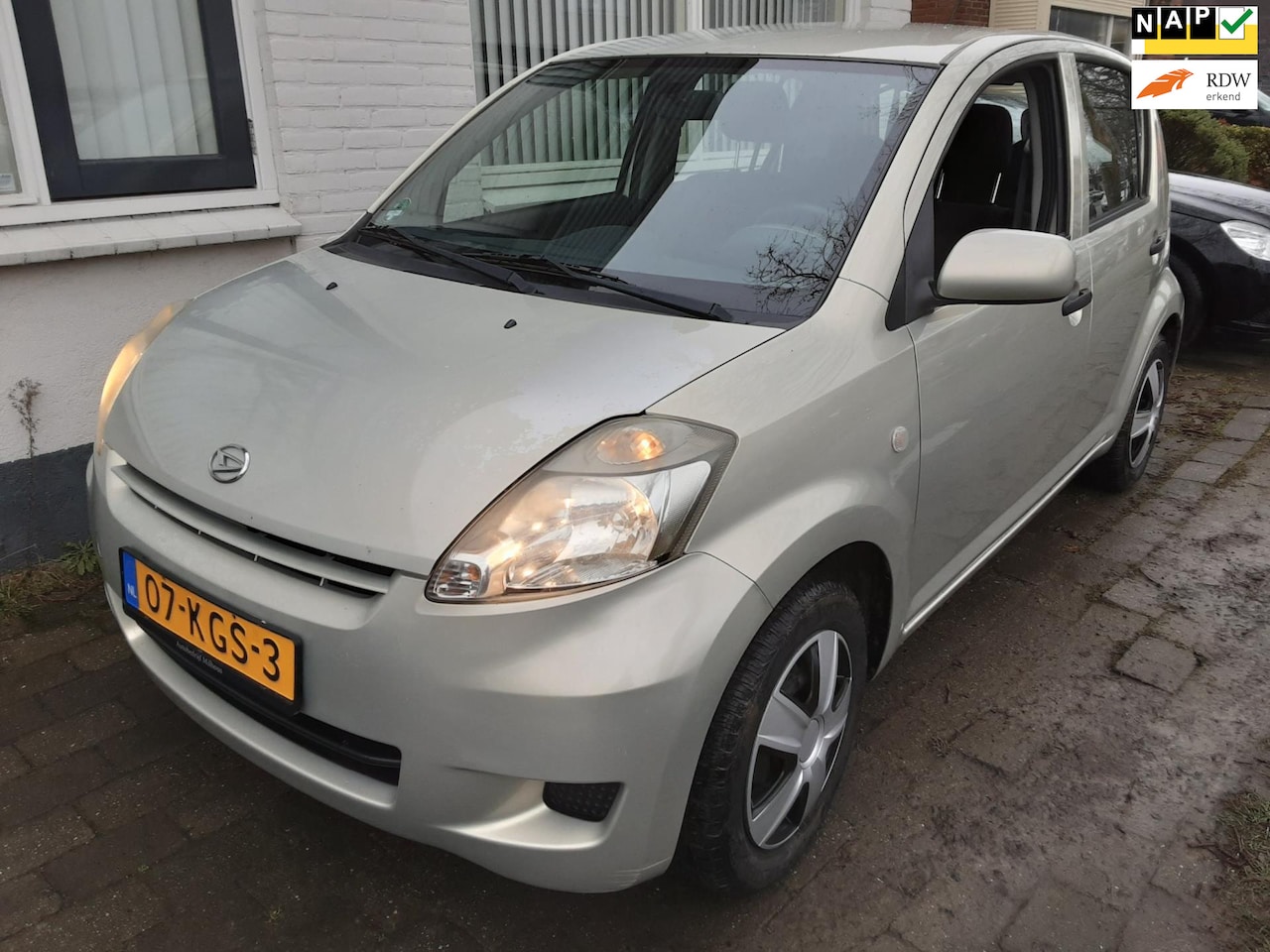 Daihatsu Sirion 2 - 1.3-16V Comfort 1.3-16V Comfort - AutoWereld.nl