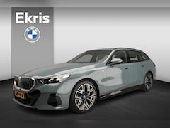 BMW i5 Touring - eDrive40 | M-Sportpakket | LED | Navigatie | Sportstoelen | Stoelverwarming | DAB | Harman