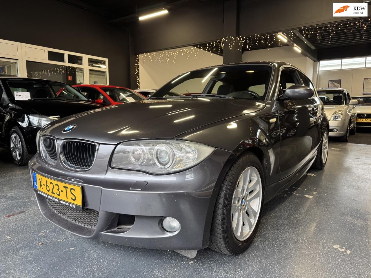 BMW 1-serie - BMW 1 Serie118i*STOEL-VERW*PDC*HALF-LEDER* - AutoWereld.nl