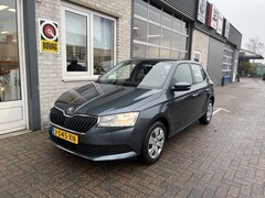 Skoda Fabia - 1.0 TSI Active / BLUETOOTH AUDIO/ CRUISE/ AIRCO/ ELEKTR. SPIEGELS/ 5 DEURS