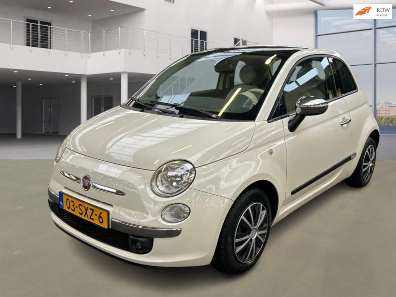 Fiat 500 - 0.9 TwinAir NL PANORAMA AIRCO 2 X SLEUTELS - AutoWereld.nl