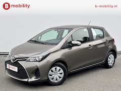 Toyota Yaris - 1.0 VVT-i Aspiration Achteruitrijcamera | Trekhaak | Bluetooth | Airco