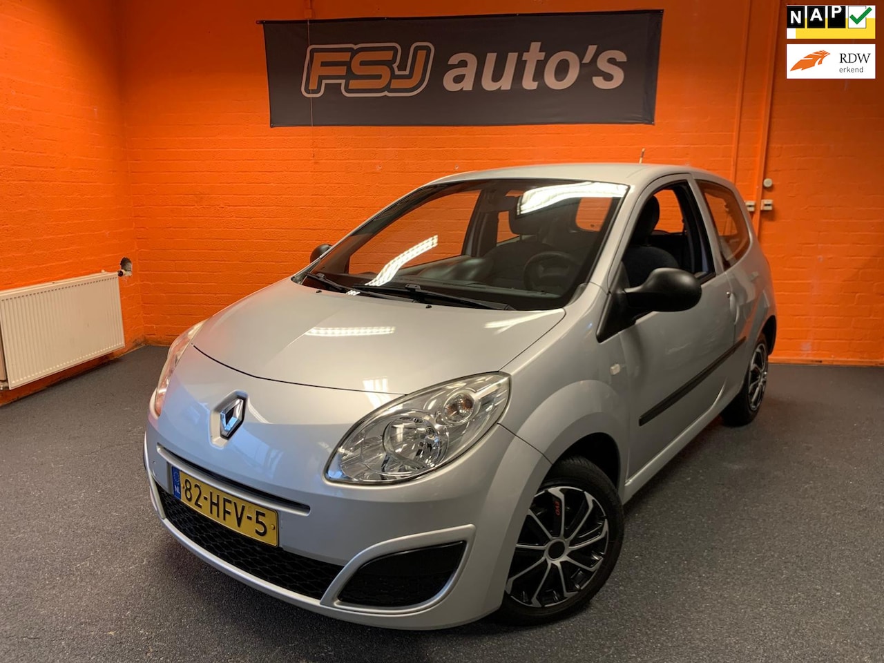 Renault Twingo - 1.2 Authentique / NAP / APK tot 24-01-2026 - AutoWereld.nl