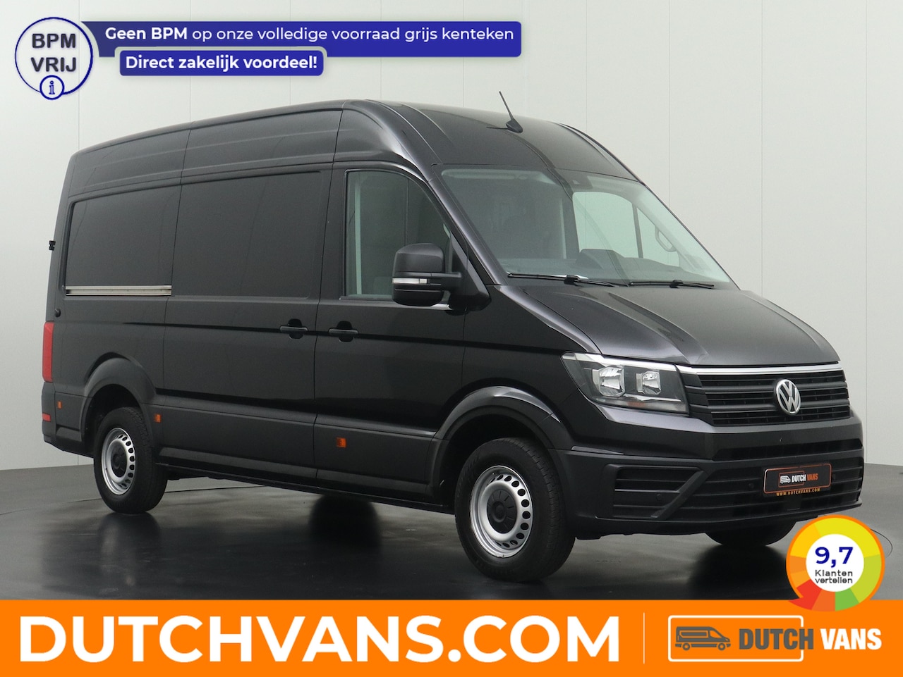 Volkswagen Crafter - 2.0TDI 140PK L3H3 | 3000Kg Trekhaak | Multimedia | Camera | 3-Persoons | Betimmering - AutoWereld.nl