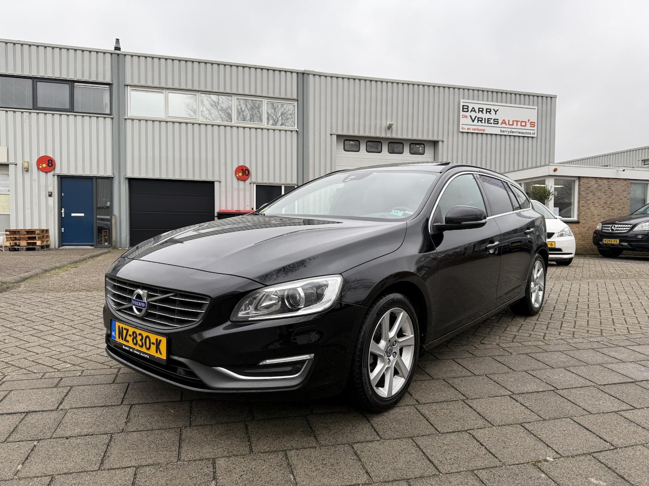 Volvo V60 - 2.0 D4 Ocean Race | Stuurwielverwaming | Schuifdak | - AutoWereld.nl