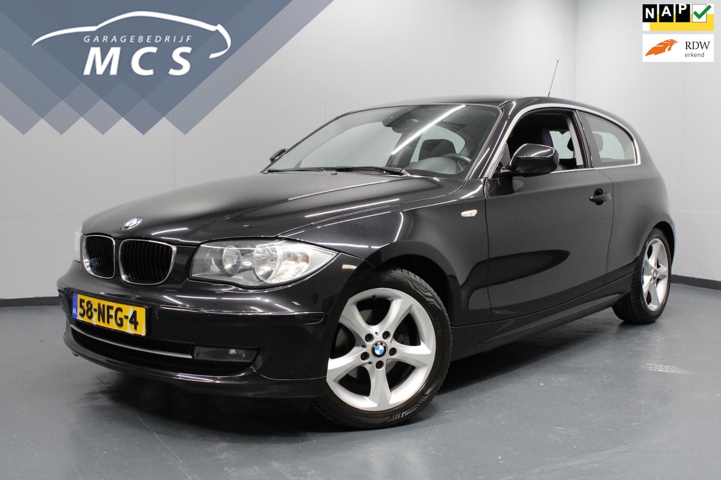 BMW 1-serie - 116i Business Line / Elektr ramen / 3 deurs - AutoWereld.nl