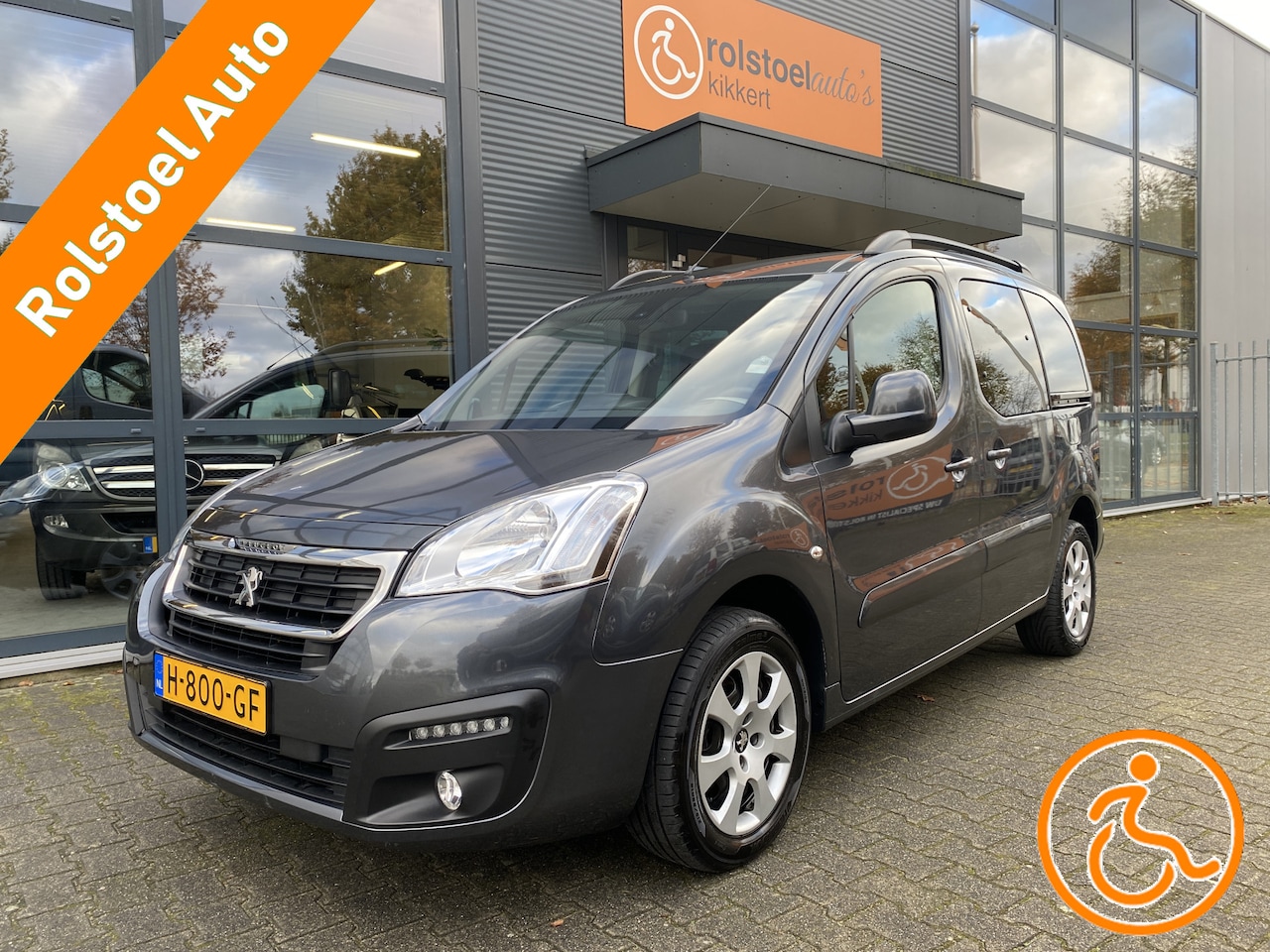 Peugeot Partner Tepee - 3+1 Rolstoelauto 1.2 PureTech Active (Zeer mooie rolstoelauto met lage km.stand!) - AutoWereld.nl