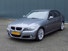 BMW 3-serie - 320i Luxury Line 6-Bak Navi Lmv