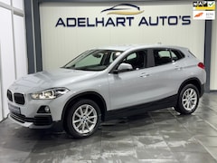 BMW X2 - SDrive18i Automaat / Navigatie full map / Cruise control / Climate control / etc