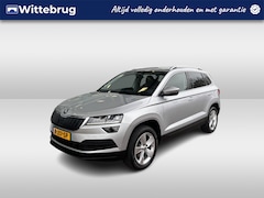 Skoda Karoq - 1.5 TSI ACT Business Edition / Zwenkbare trekhaak / Full Led / Achteruitrijcamera / Adapti