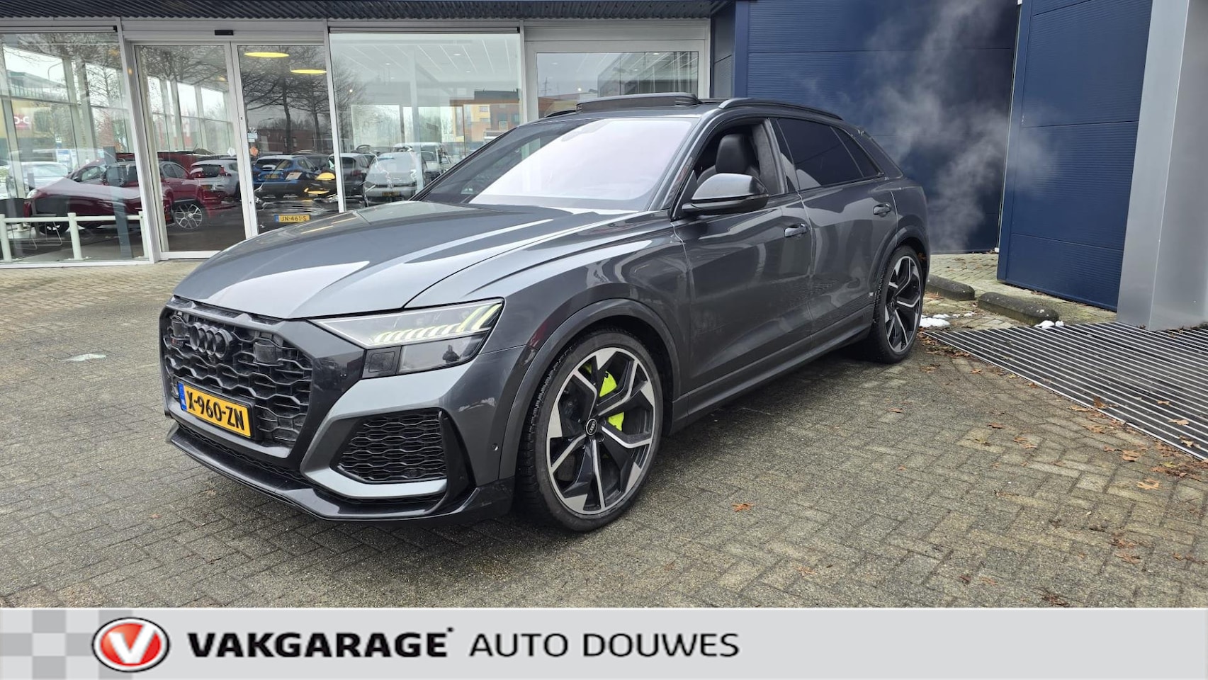 Audi RSQ8 - 4.0 TFSI RSQ8 quattro |Pano |Keramisch |Akrapovic |Matrix | Carbon | Bomvol - AutoWereld.nl