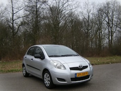 Toyota Yaris - 1.3 VVTi Comfort 5 Drs . Airco . Navigatie . enz