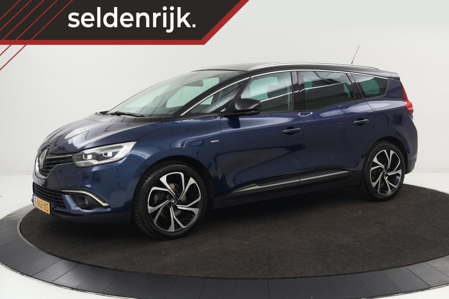 Renault Grand Scénic - 1.3 TCe Bose 7-persoons | Leder | Trekhaak | Adaptive cruise | Stoelverwarming | Head-Up | - AutoWereld.nl