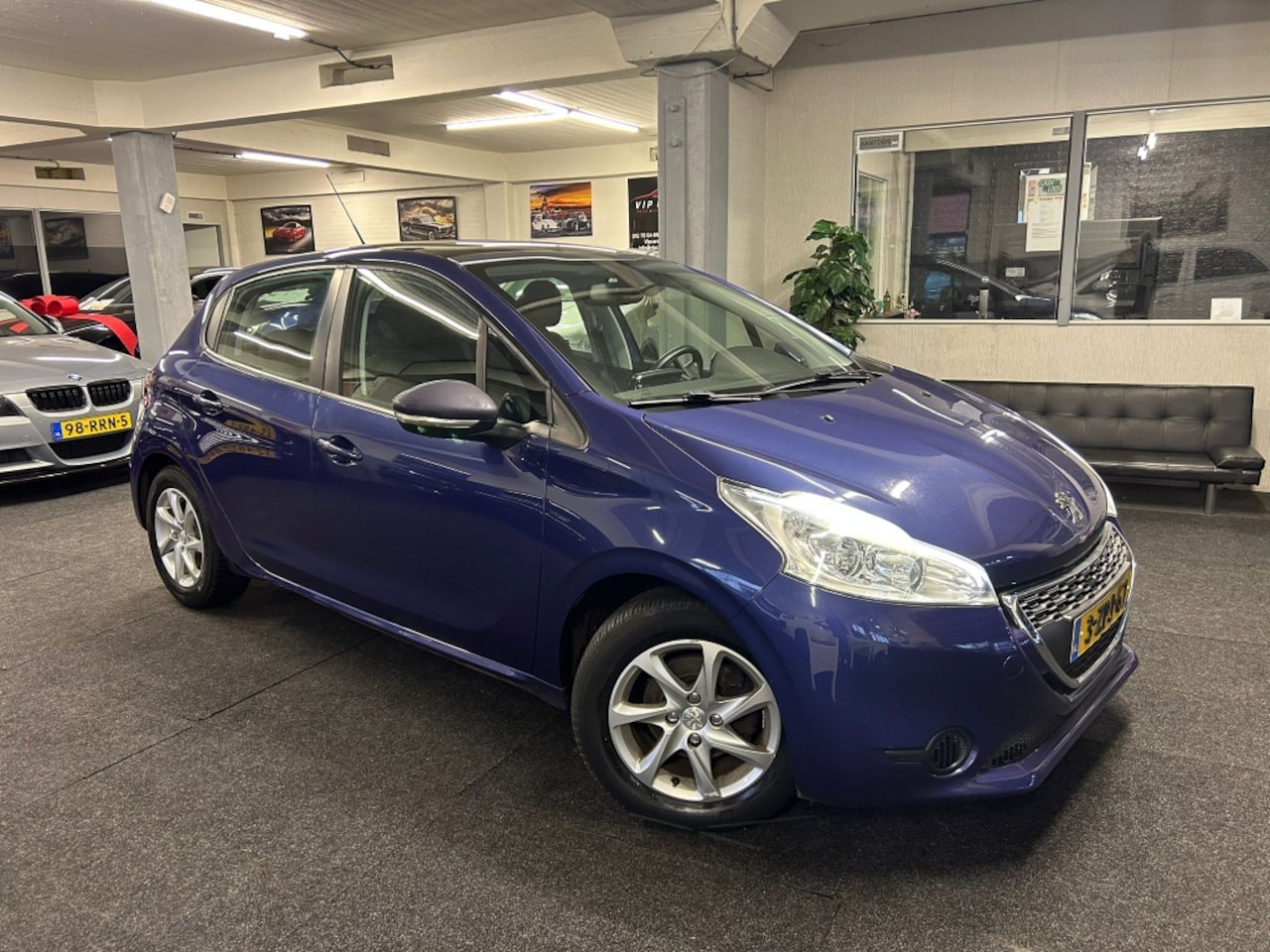 Peugeot 208 - 1.2 VTi Allure *PANO*LED*5drs*NAVI - AutoWereld.nl