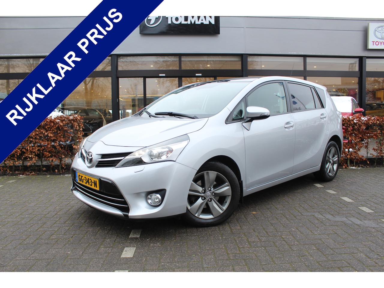 Toyota Verso - 1.8 VVT-i Dynamic Bns Automaat | Rijklaar | Panoramadak | Trekhaak | Navi | Stoelverw. | K - AutoWereld.nl