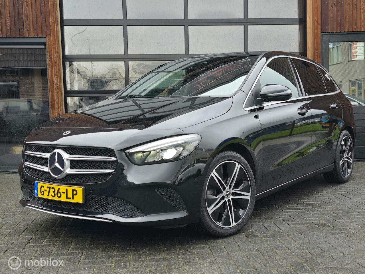 Mercedes-Benz B-klasse - B 180 LED CAMERA CARPLAY CRUISE WIDESCREEN - AutoWereld.nl