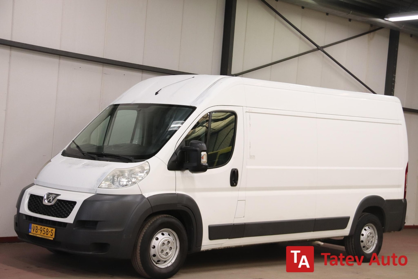 Peugeot Boxer - 435 2.2 HDI L4H2 435 2.2 HDI L4H2 - AutoWereld.nl