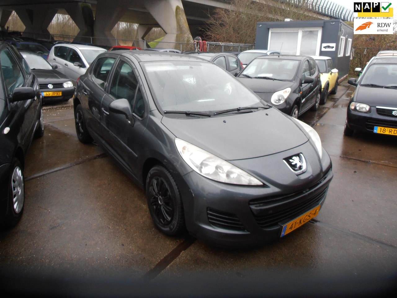 Peugeot 207 - 1.4 VTi X-Line 1.4 VTi X-line - AutoWereld.nl