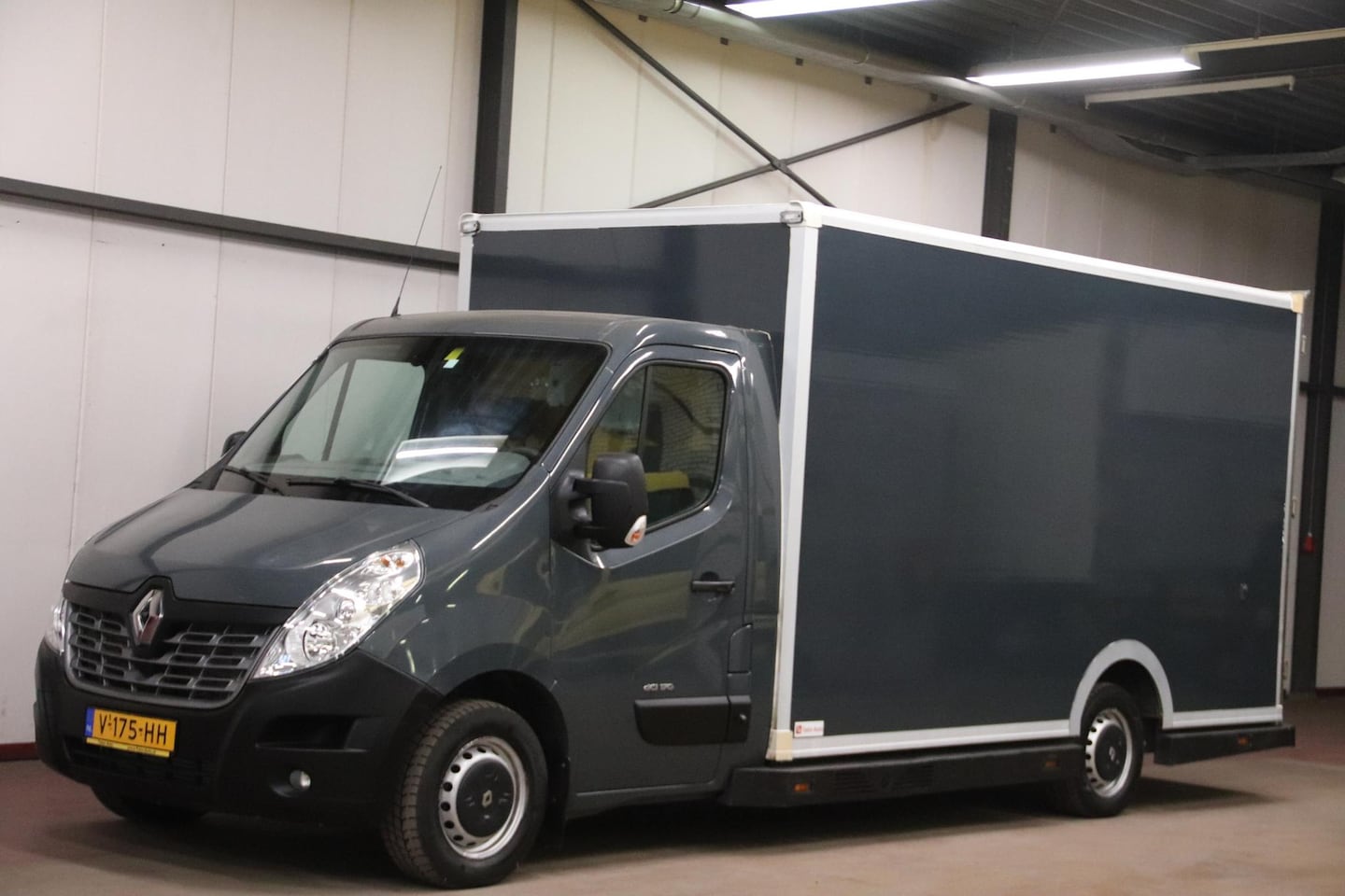 Renault Master - 2.3 dCi 170PK AUTOMAAT LOWLINER VERKOOPWAGEN - AutoWereld.nl