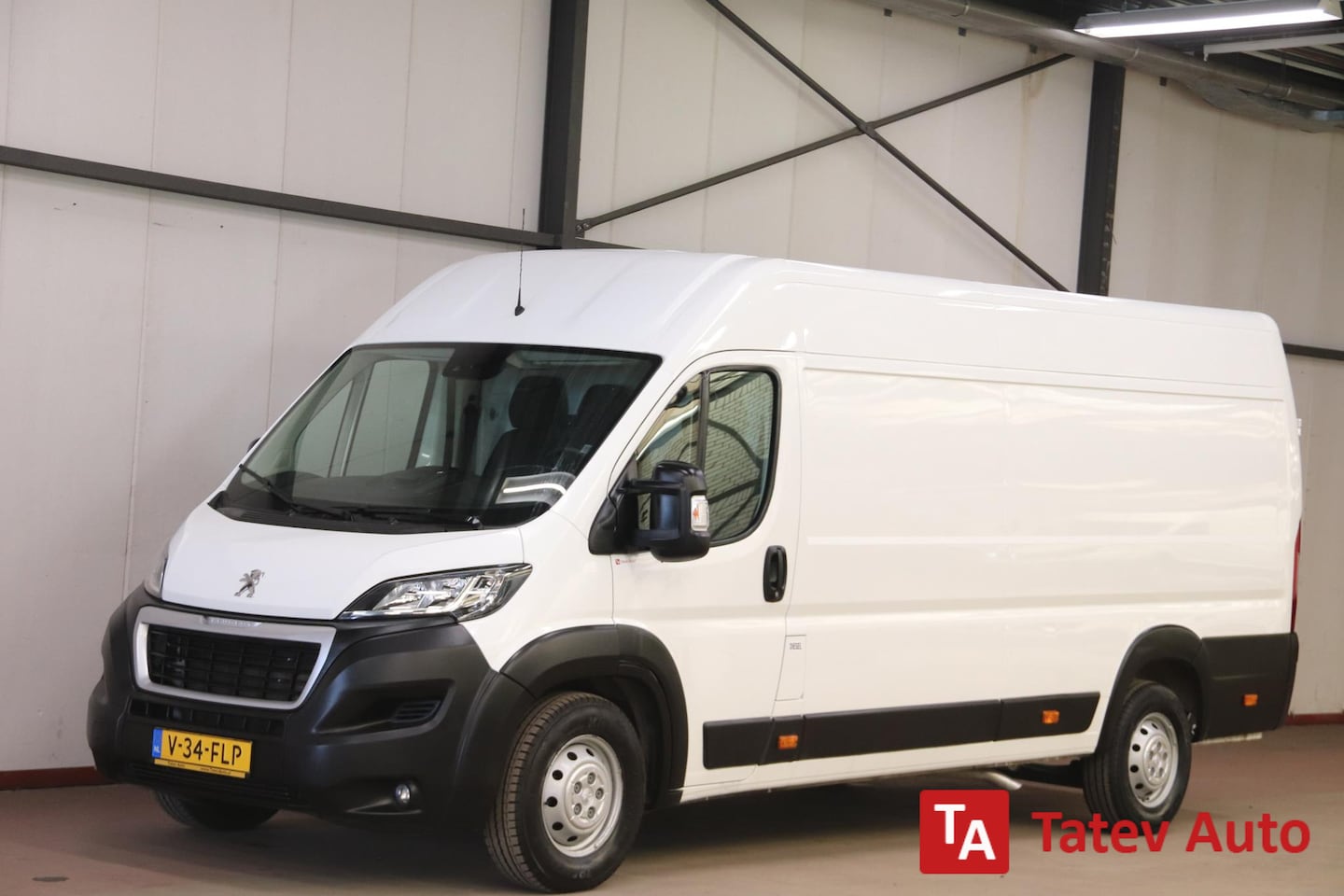 Peugeot Boxer - 2.2 BlueHDi L4H2 AIRCO CRUISE CONTOL EURO 6 - AutoWereld.nl