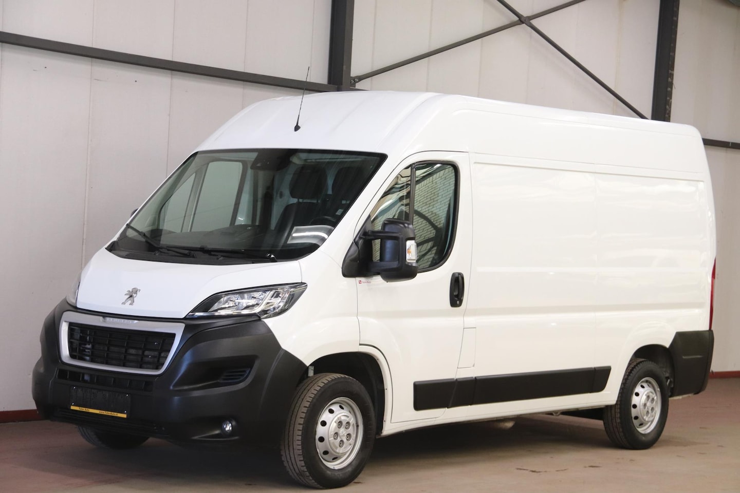 Peugeot Boxer - 2.2 120PK L2H2 ACHTERUITRIJCAMERA EURO 6 - AutoWereld.nl