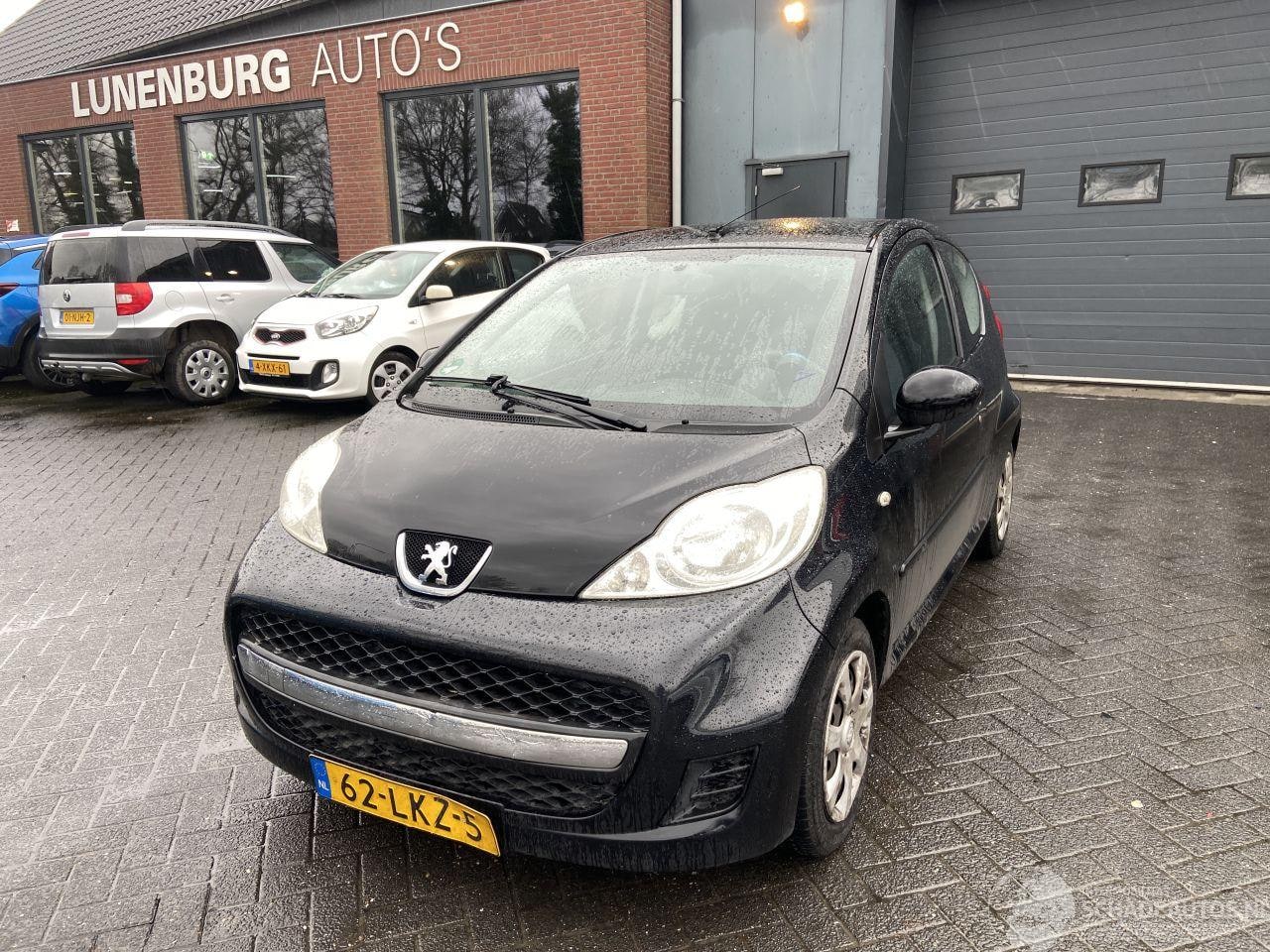 Peugeot 107 - 1.0 12V AIRCO 3 DEURS - AutoWereld.nl