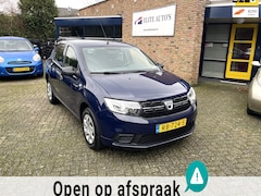 Dacia Sandero - Zeer mooie Dacia/Lage km+Nap/2e eigenaar/trekhaak/APK