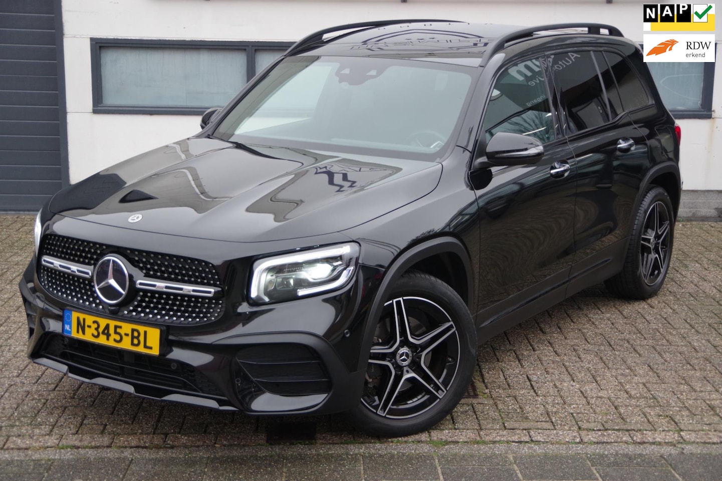 Mercedes-Benz GLB - 180 Business Solution AMG 180 Business Solution AMG - AutoWereld.nl