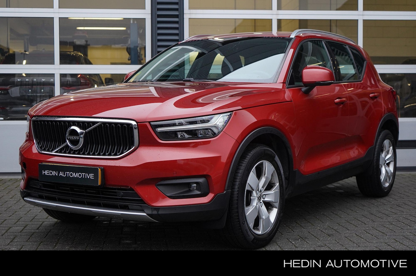 Volvo XC40 - 1.5 T2 Business Pro Navigatiesysteem full map + hard disk | Parkeersensoren achter - AutoWereld.nl