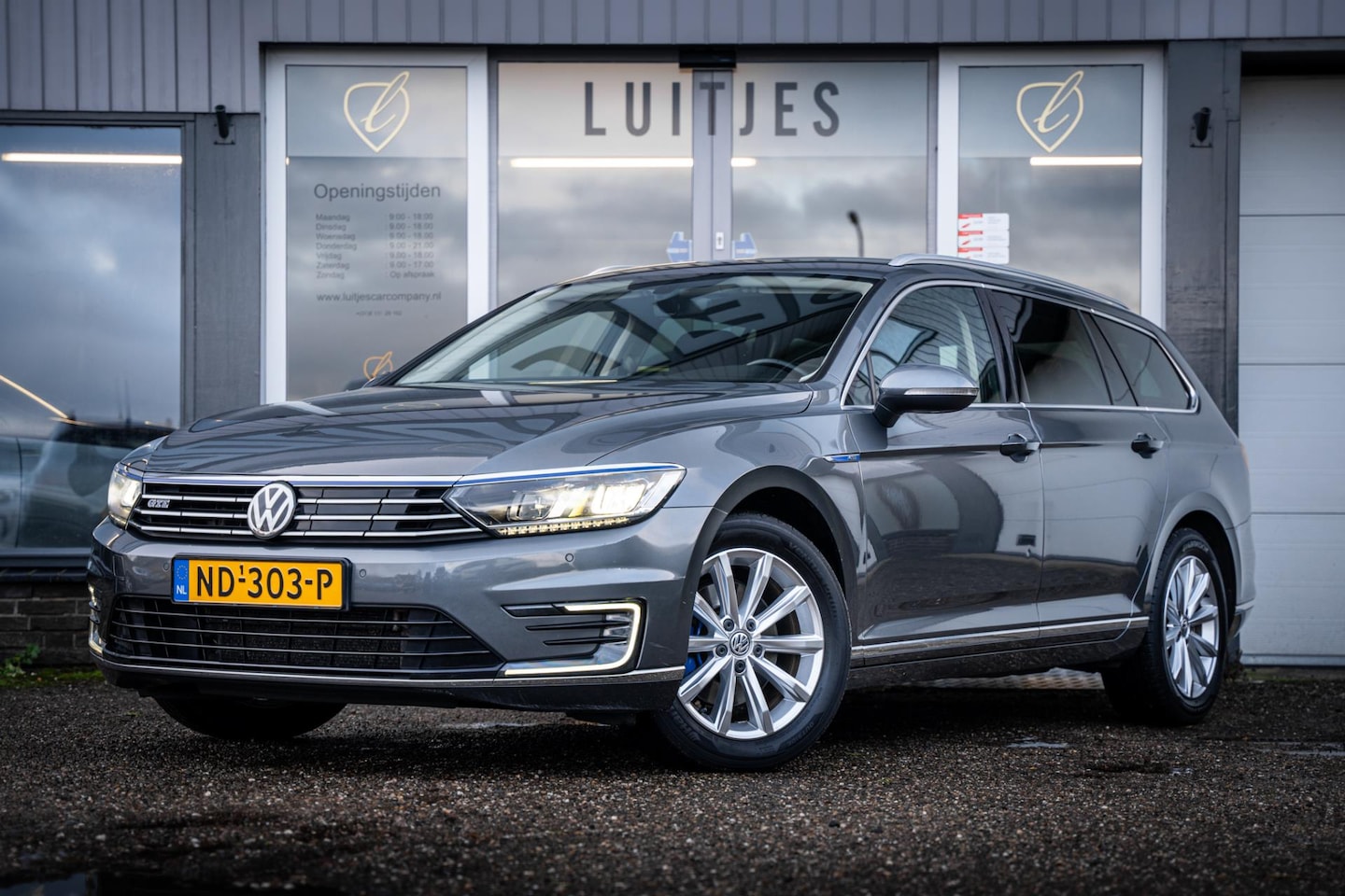 Volkswagen Passat Variant - 1.4 TSI GTE I Trekhaak I Carplay I NL-auto I Climate-Control - AutoWereld.nl