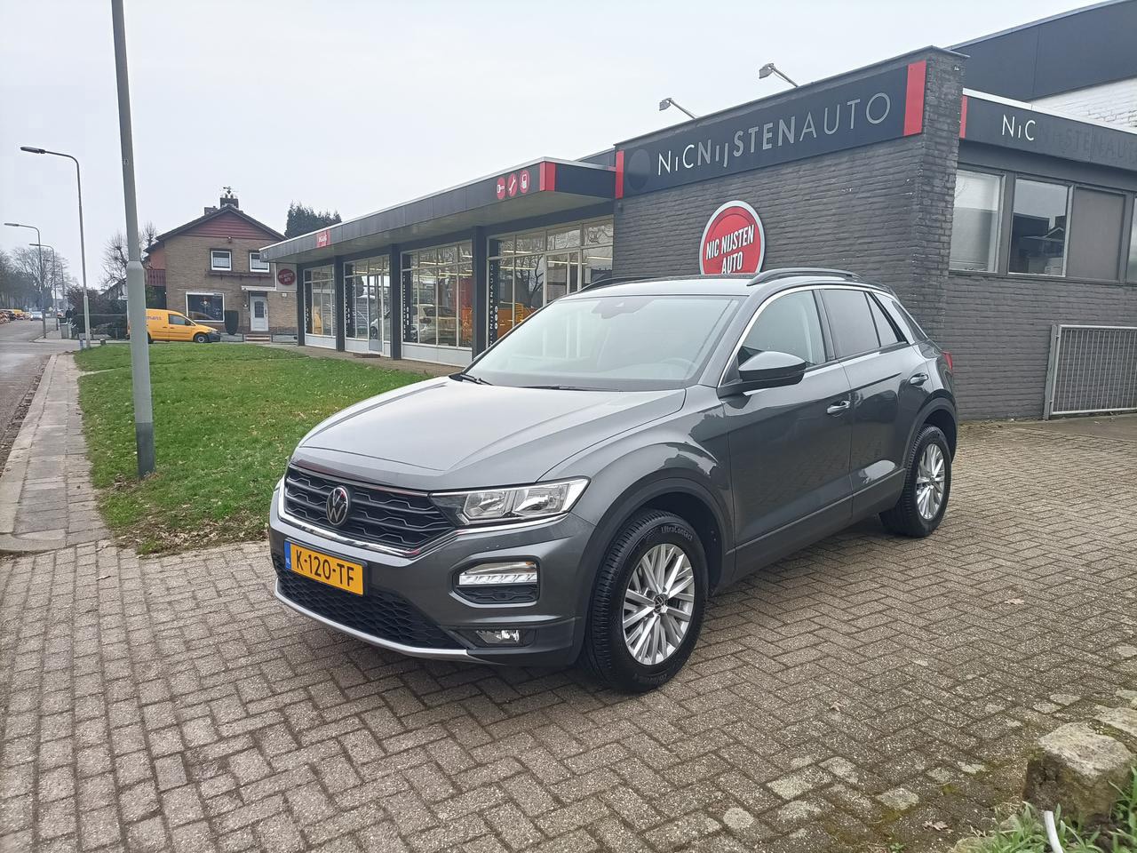 Volkswagen T-Roc - 1.0 TSI Style Executive Navi Alarm Trekhaak - AutoWereld.nl