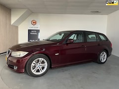 BMW 3-serie Touring - 320i Business Line Airco, Automaat, Trekhaak, LMV