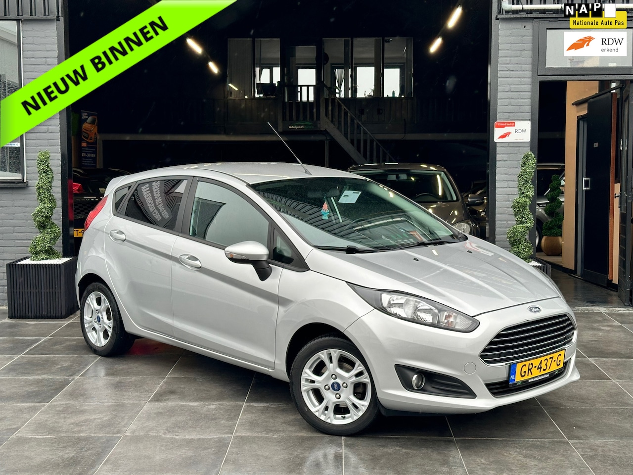 Ford Fiesta - 1.0 Titanium|5 DRS|Stoelverw.|AUX|USB|Handsfree - AutoWereld.nl