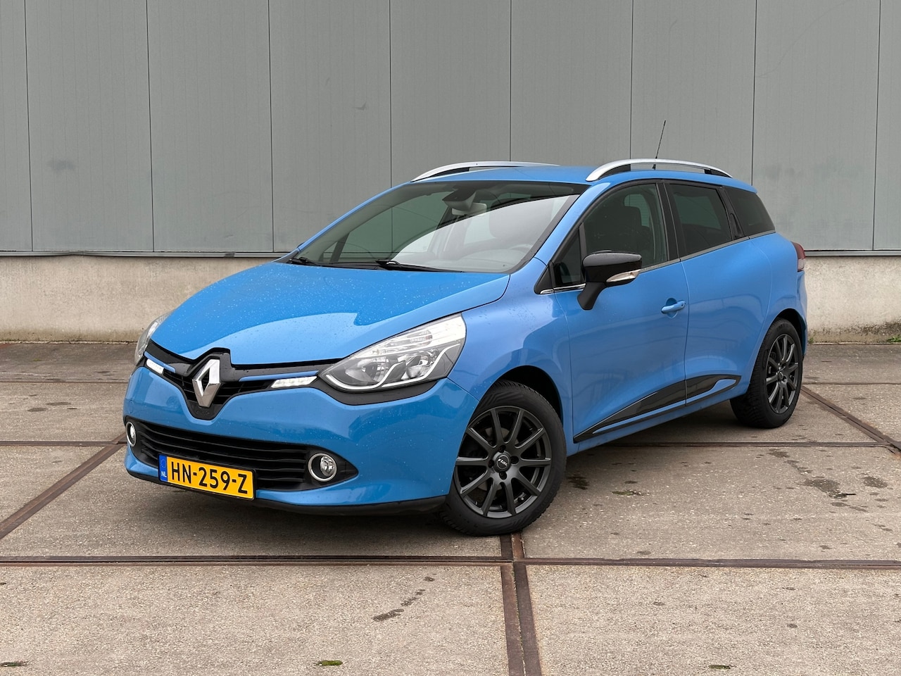 Renault Clio Estate - 1.2 Stoelverwarming, Camera, Nieuwe apk! - AutoWereld.nl