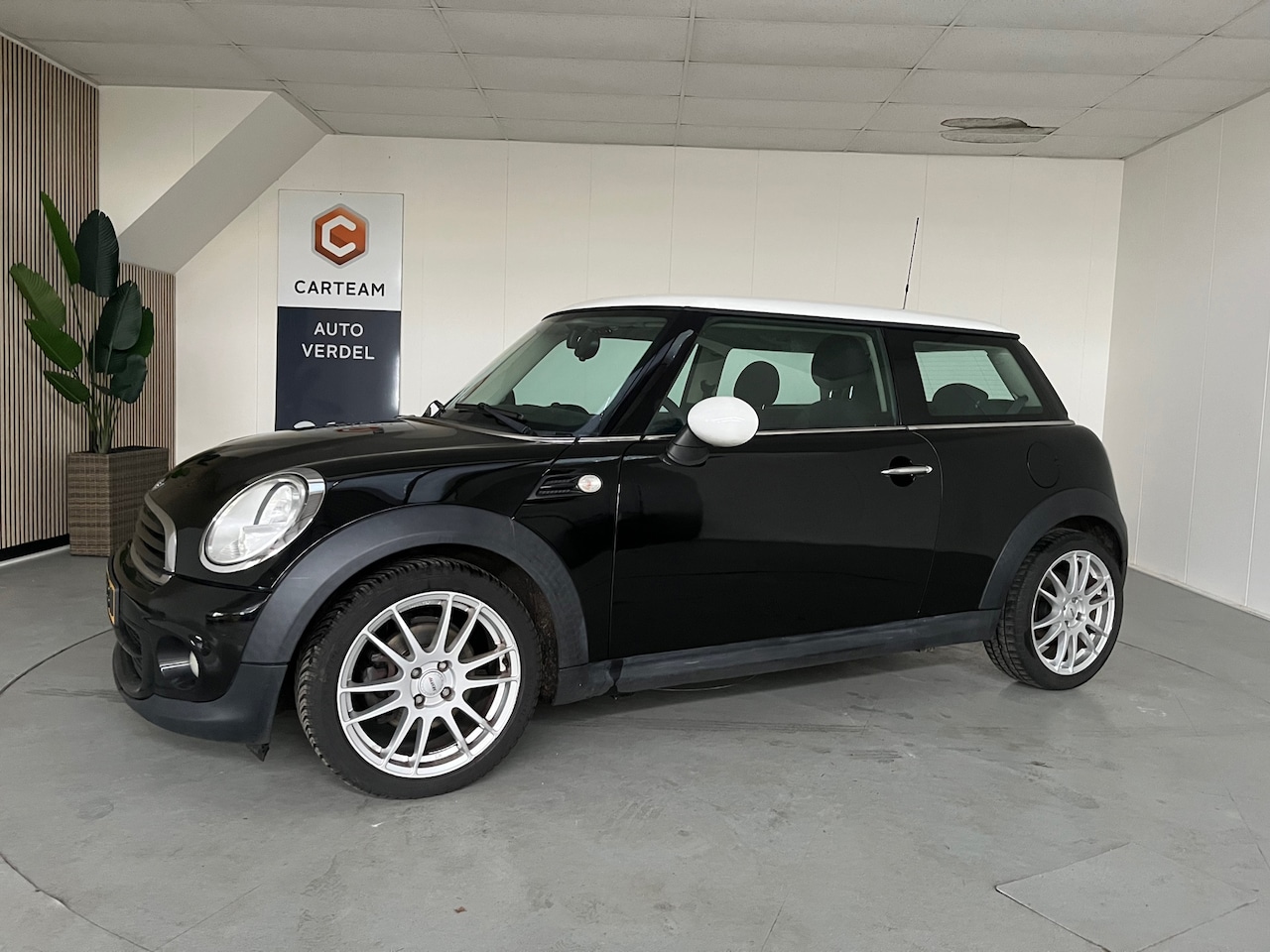 MINI One - Mini 1.6 Business Line Airco, LMV - AutoWereld.nl