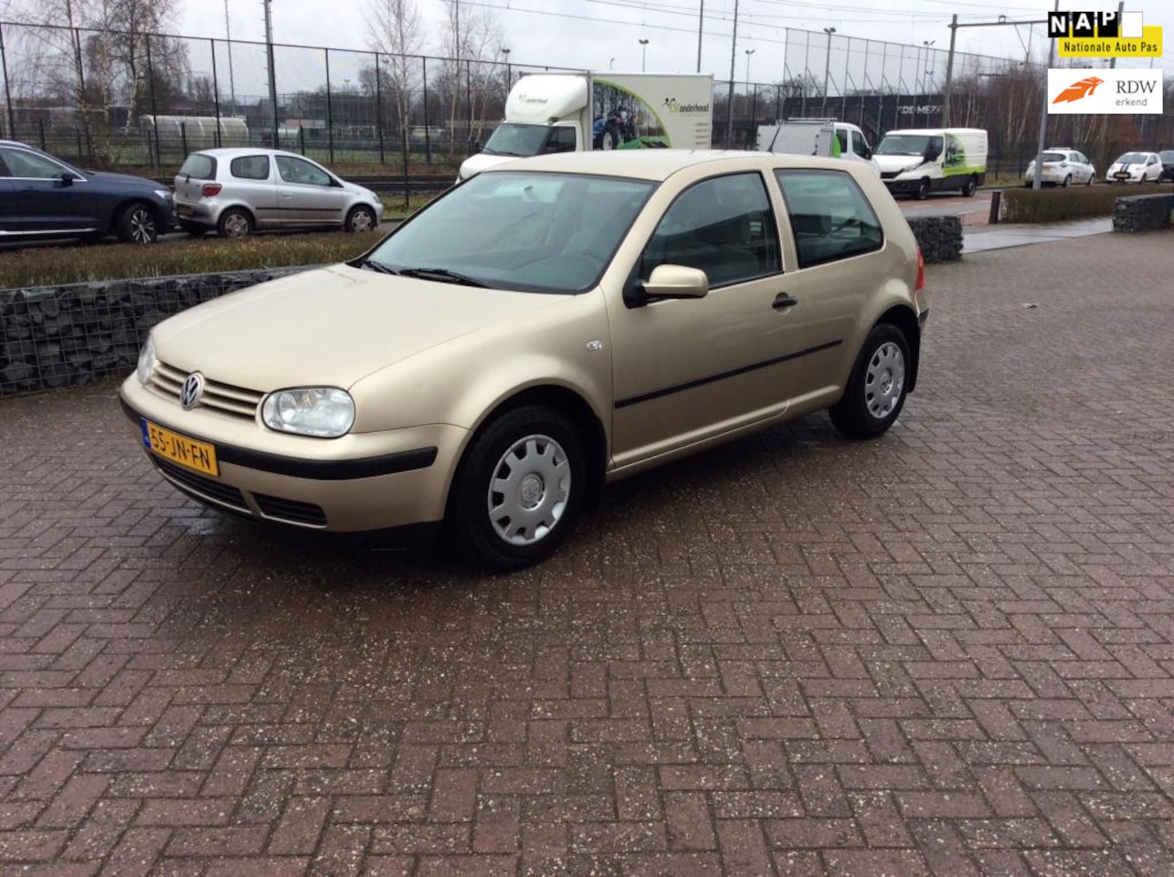 Volkswagen Golf - 1.6-16V Comfortline - Airco - Trekhaak - AutoWereld.nl